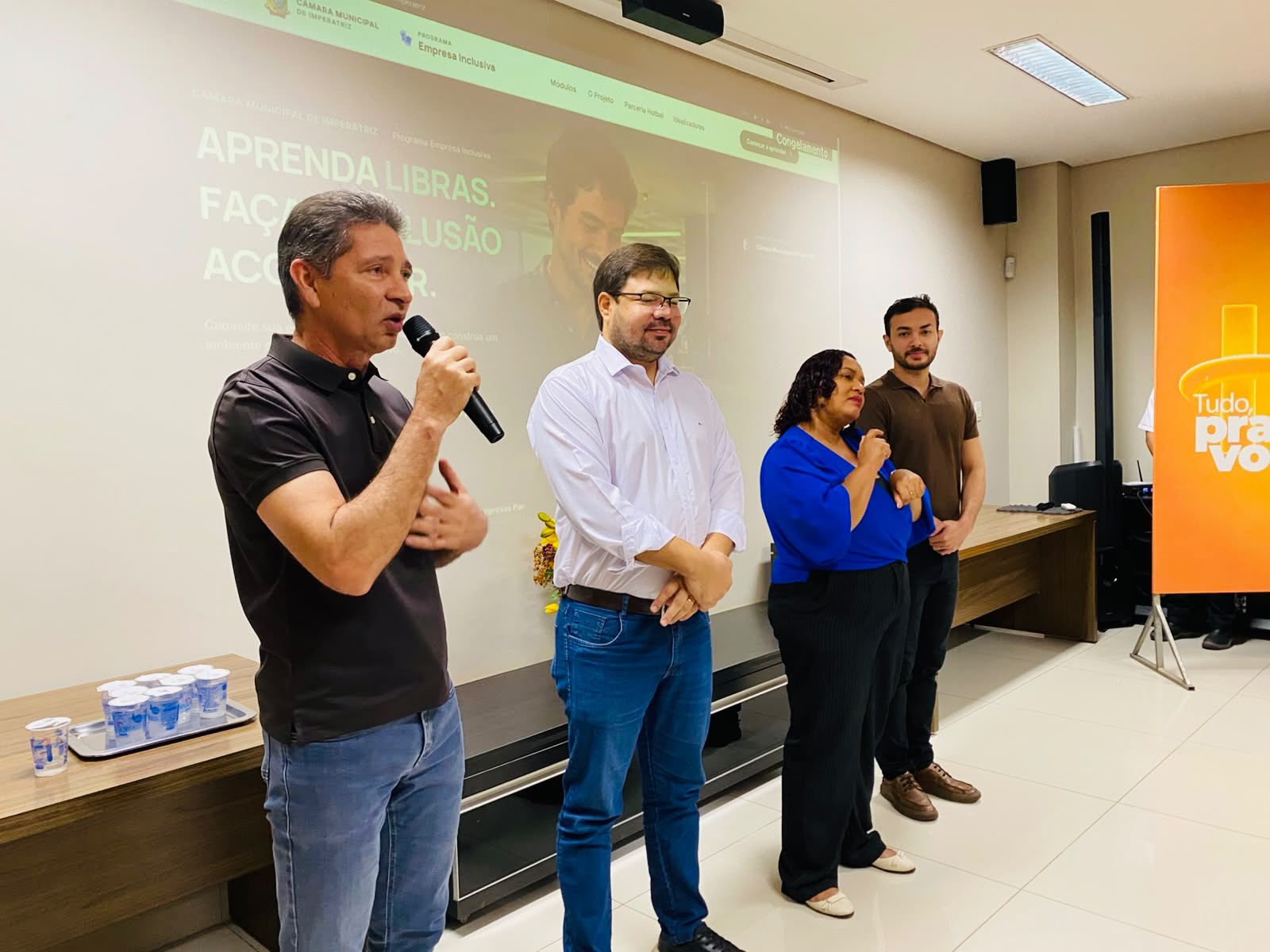 Câmara realiza ação social na empresa Hotbell por meio do programa Empresa Inclusiva