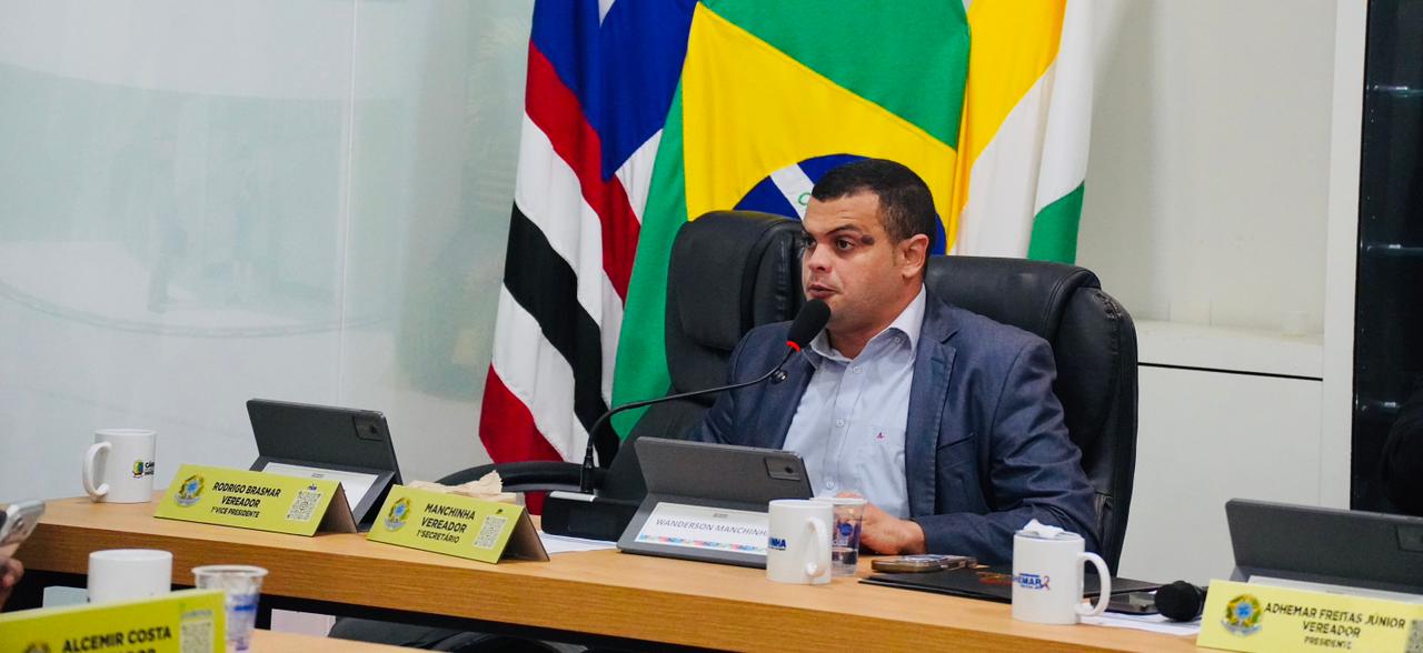 Indicação solicita operação tapa-buracos no Canto da Serra