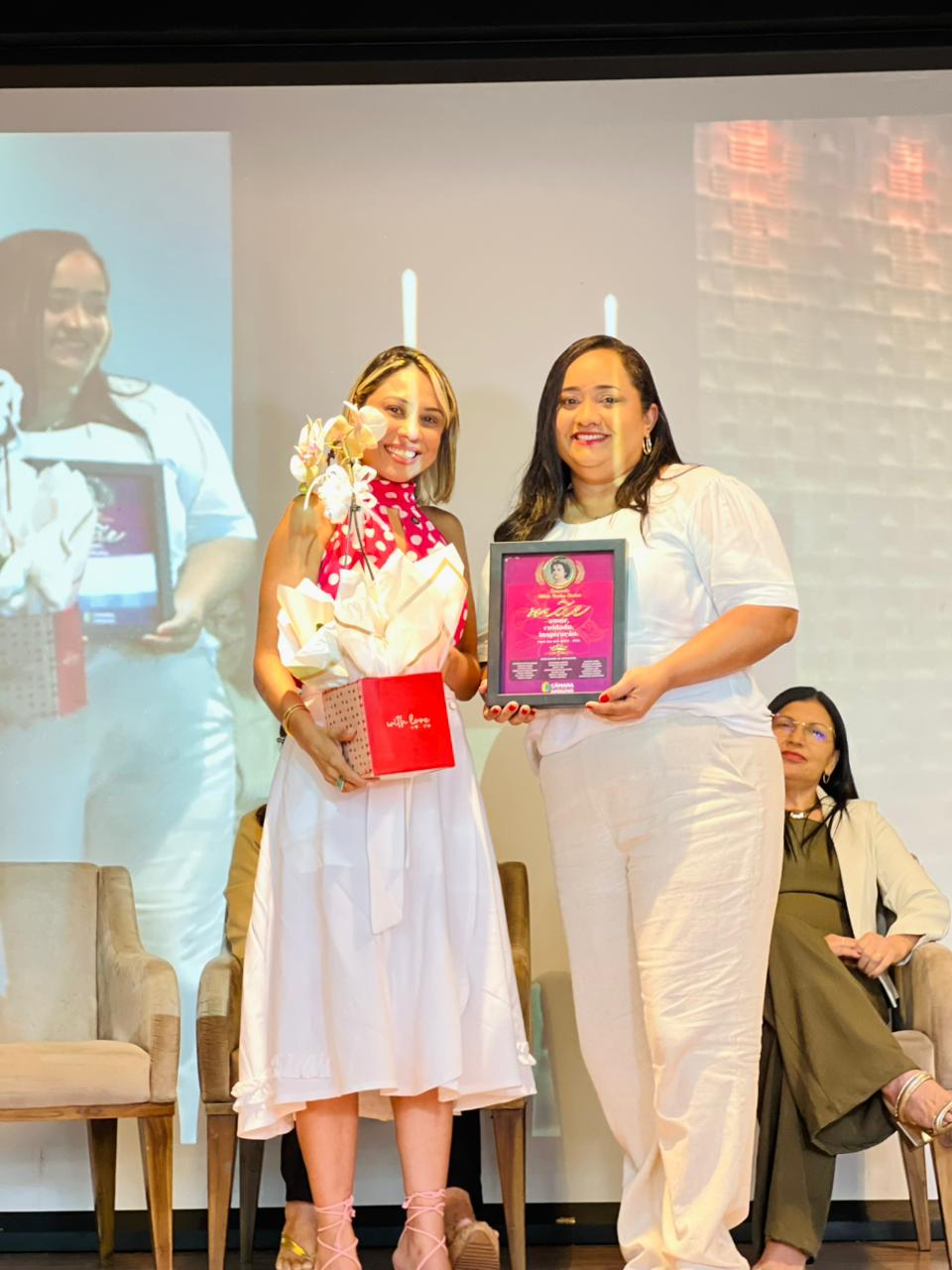 Câmara realiza solenidade em alusão ao Dia das Mães com entrega da Comenda Hilda Rocha Cortez