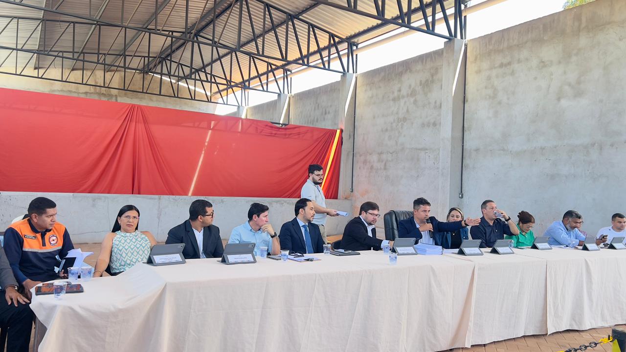 Audiência pública discute obras do PAC da Vila Nova com autoridades e moradores