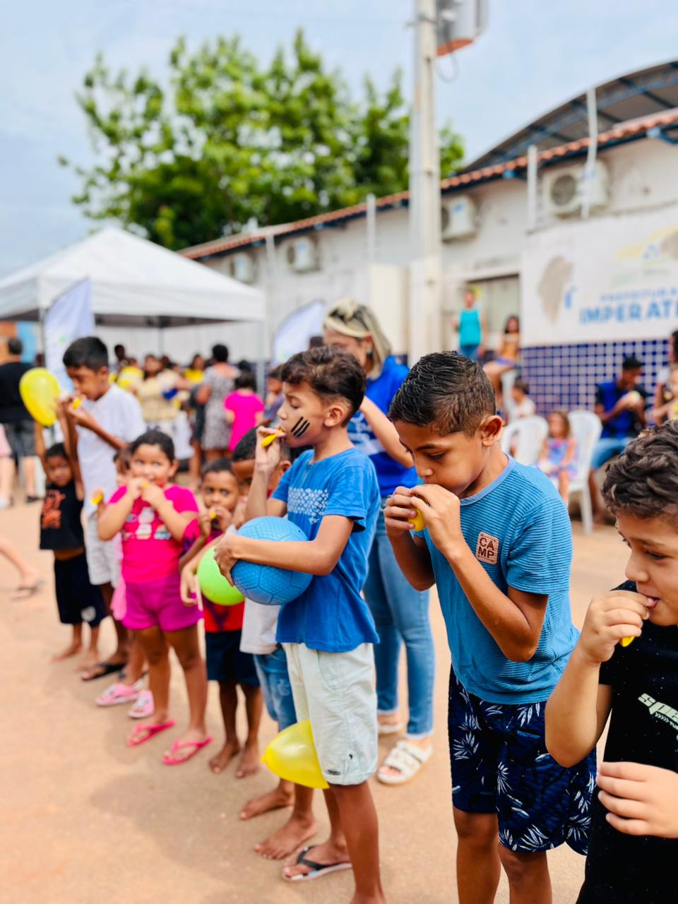 Câmara em Movimento leva ação solidária ao bairro Ouro Verde em celebração ao Dia das Crianças