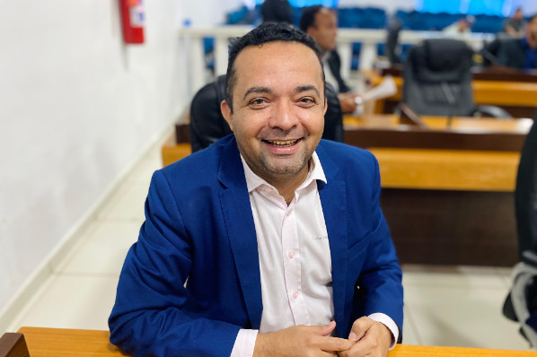 Vereador solicita parceria institucional para execução de obras de infraestrutura