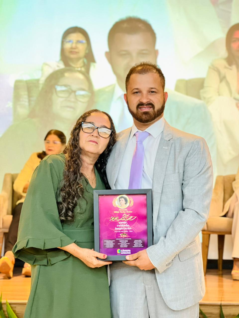 Câmara realiza solenidade em alusão ao Dia das Mães com entrega da Comenda Hilda Rocha Cortez