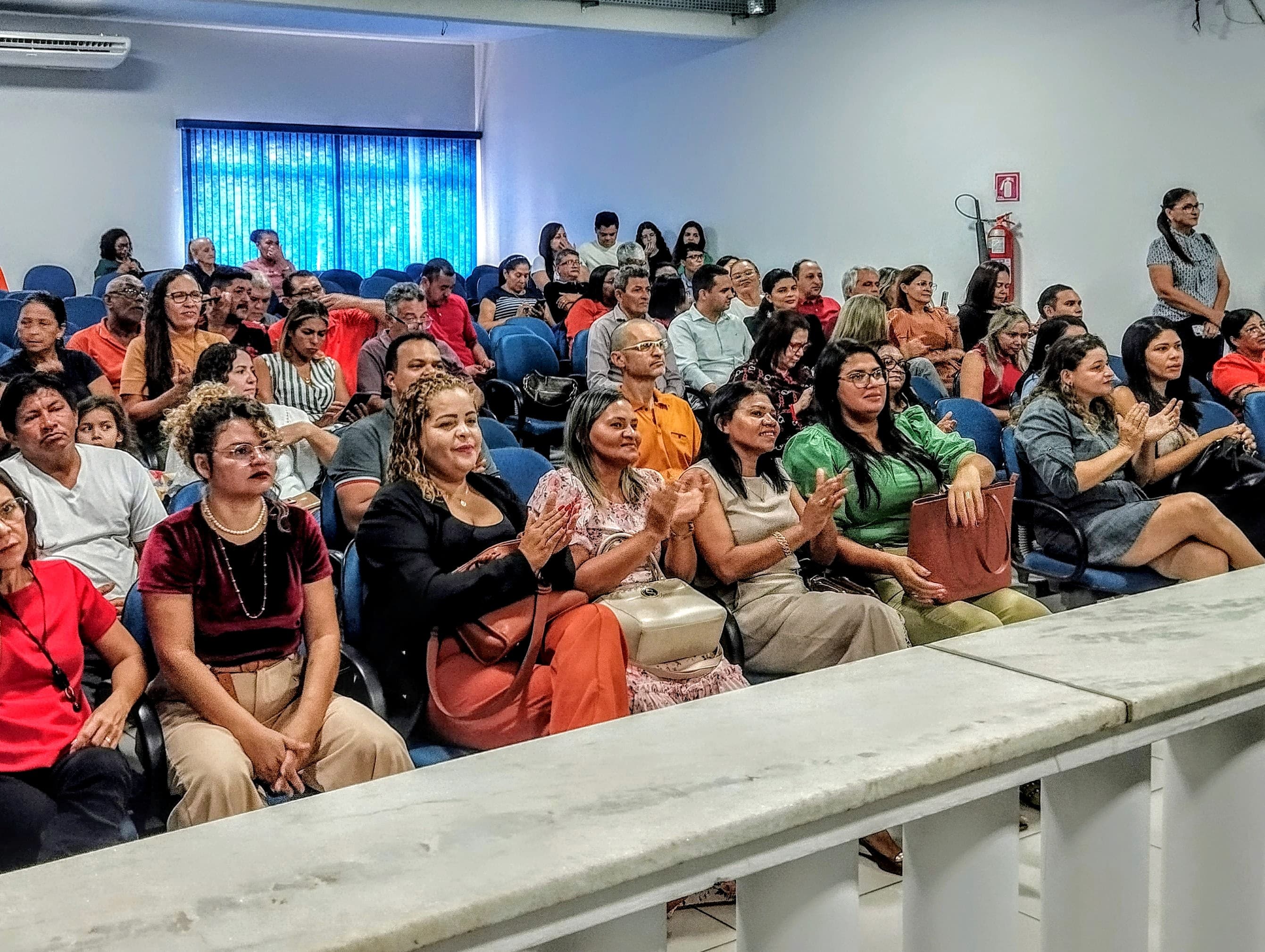 Presidente do Conselho Municipal de Educação presta esclarecimentos sobre a eleição de novos ge...