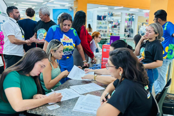 Câmara de Imperatriz realiza ação em parceria com a Prefeitura para prevenção sexual no Carnava...