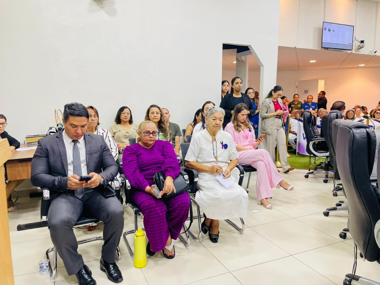 Câmara de Imperatriz realiza Tribuna Popular em alusão à campanha Junho Violeta