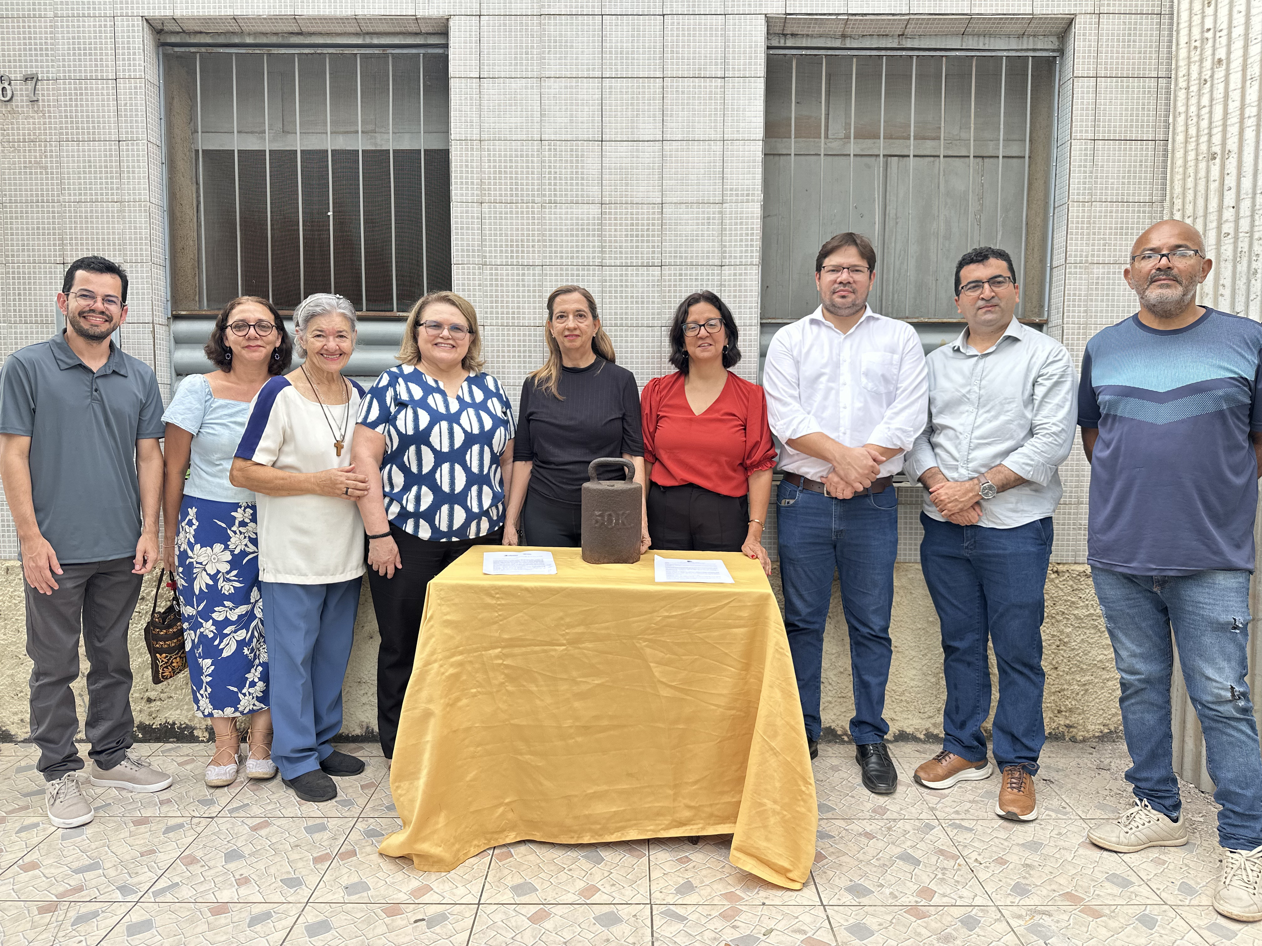 Câmara de Imperatriz recebe doação de parte do acervo histórico de pesos e medidas da Imperatri...