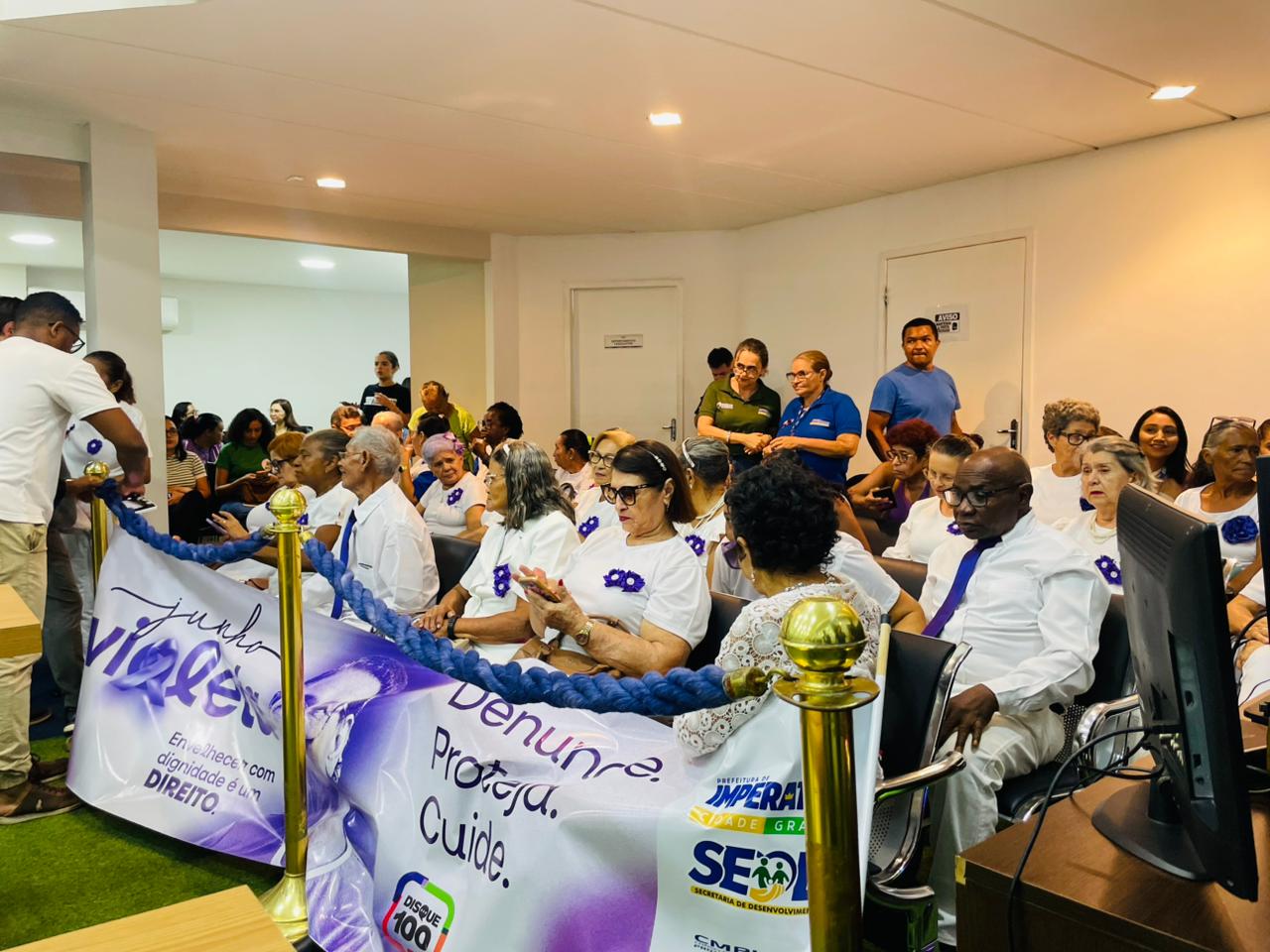 Câmara de Imperatriz realiza Tribuna Popular em alusão à campanha Junho Violeta
