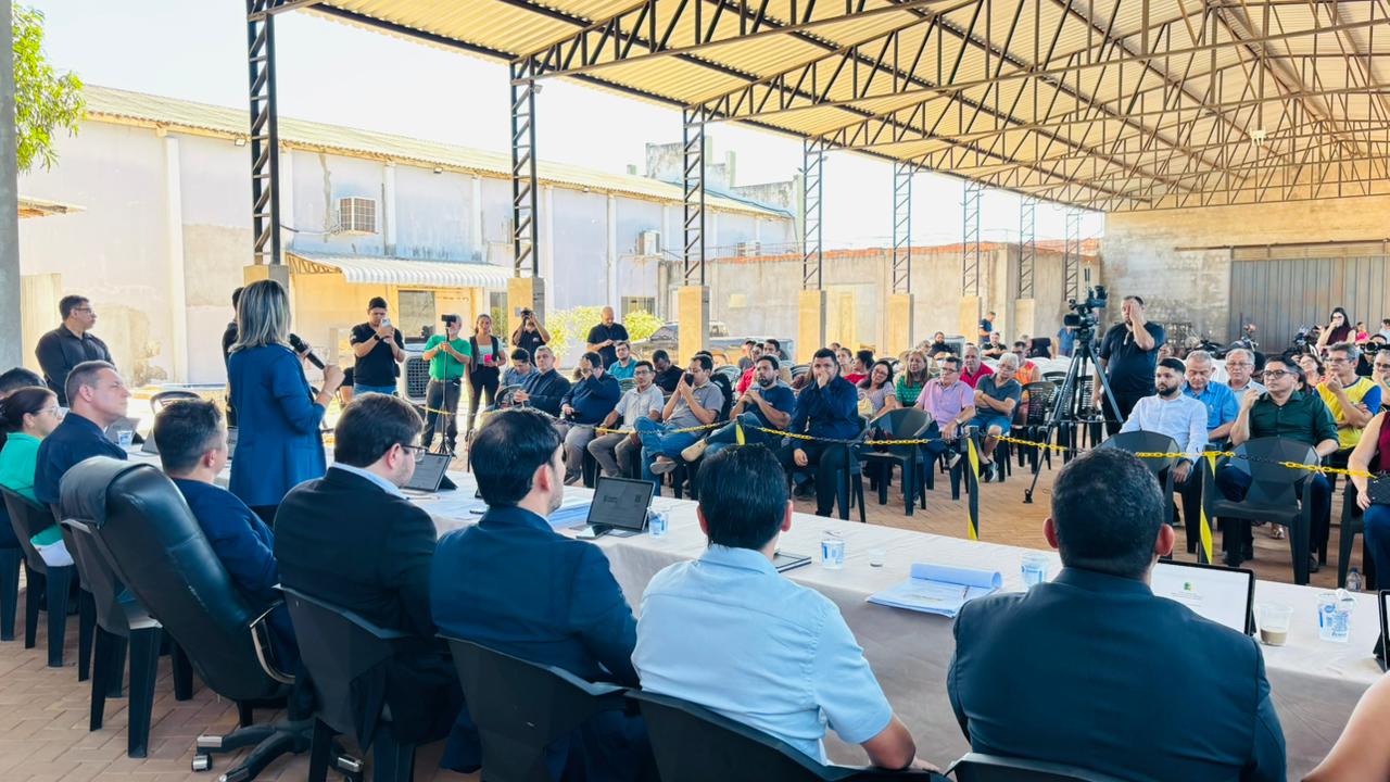 Audiência pública discute obras do PAC da Vila Nova com autoridades e moradores