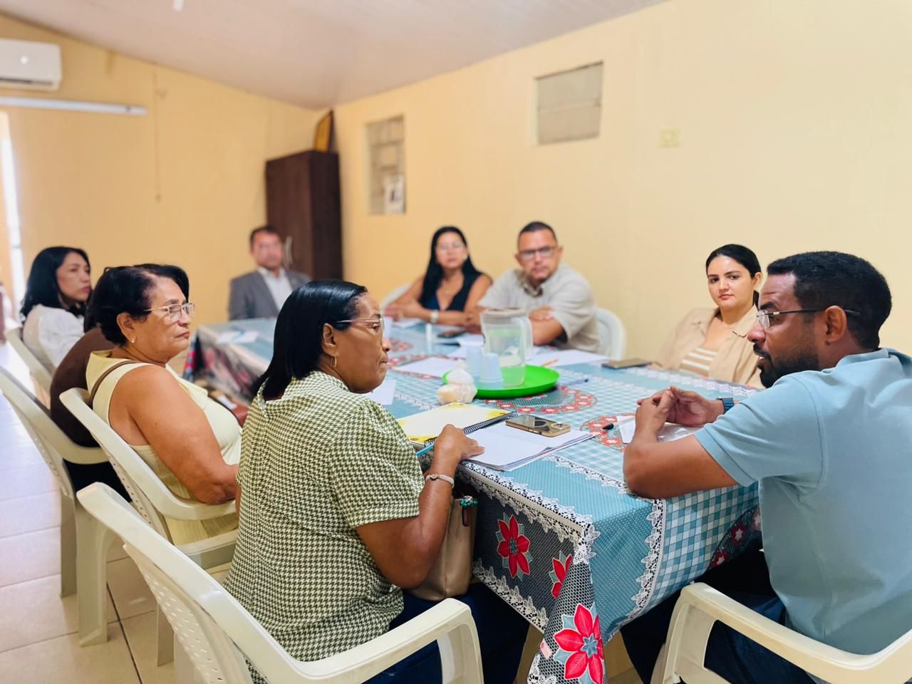 Comissão Especial da Nova Lei Orgânica realiza reunião com Associação dos Gestores Escolares do...
