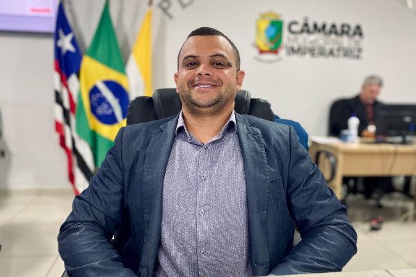 Solicitado bloqueteamento em ruas do bairro Santa Rita